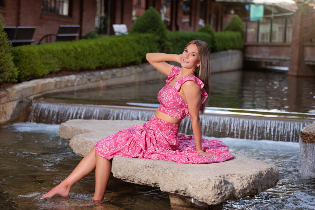 Holly springs senior pictures near water